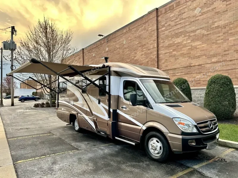 2012 Sprinter Itasca Navion IQ M-24G photo 9