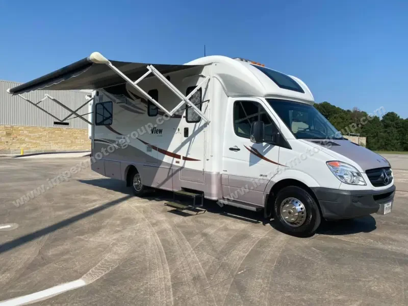 2015 Winnebago View 24G photo 1