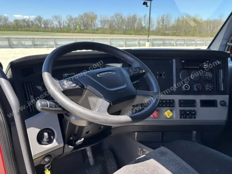 2020 Freightliner Cascadia 126 SLEEPER CAB photo 14
