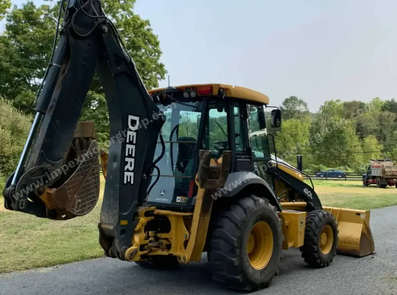 2017 John Deere 410L photo 5