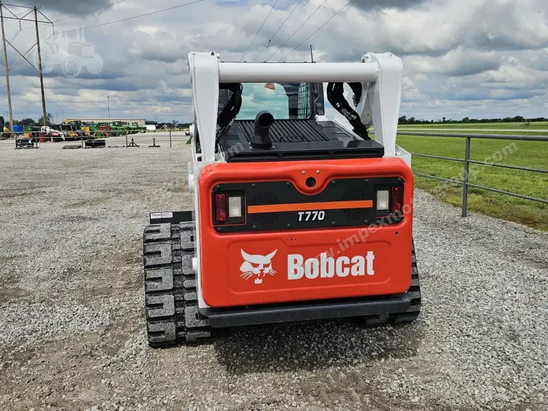 2020 Bobcat T770 photo 7