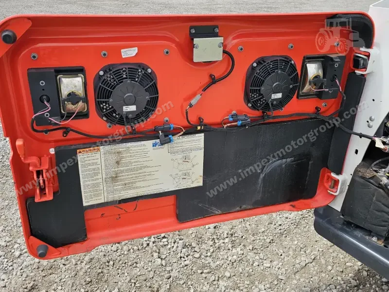 2020 Bobcat T770 photo 22