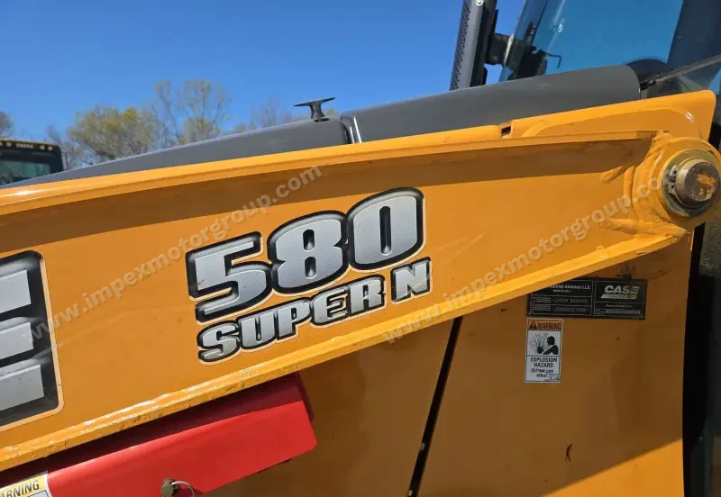 2016 Case 580 Super N photo 10