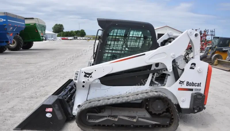 2016 Bobcat T595 photo 8