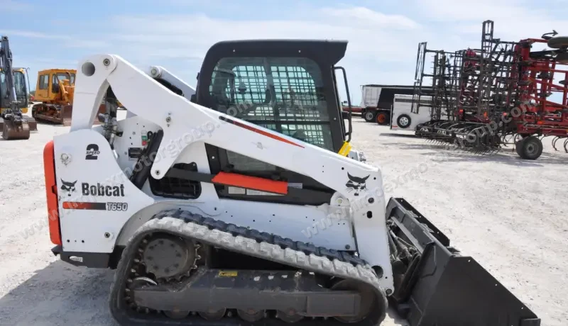 2016 Bobcat T650 photo 6