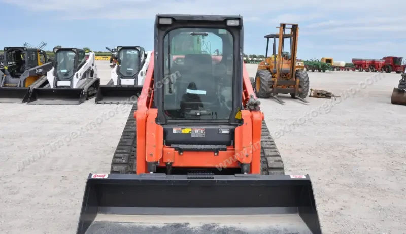 2017 Kubota SVL95-2S photo 3