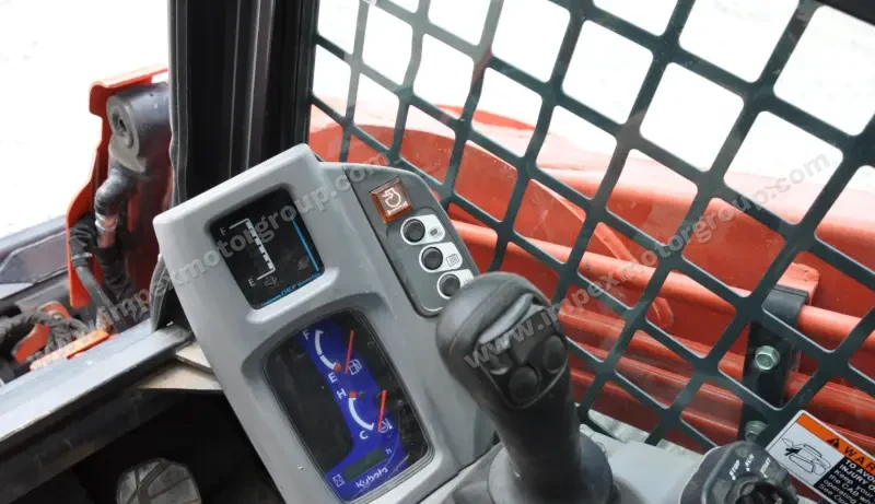 2017 Kubota SVL95-2S photo 35