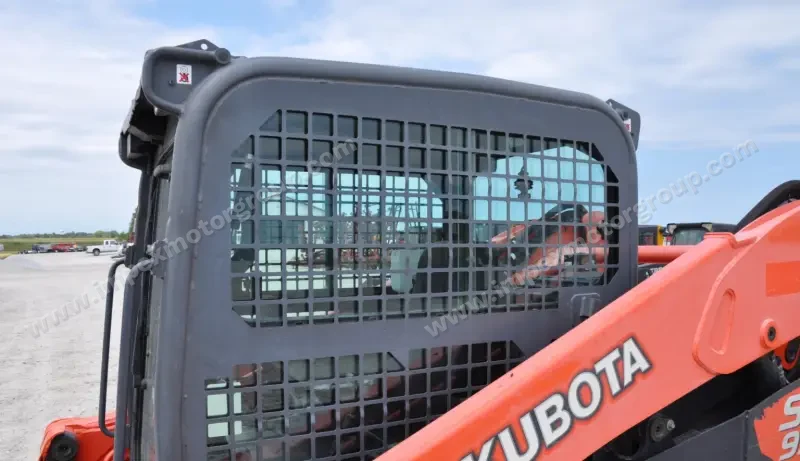 2017 Kubota SVL95-2S photo 12