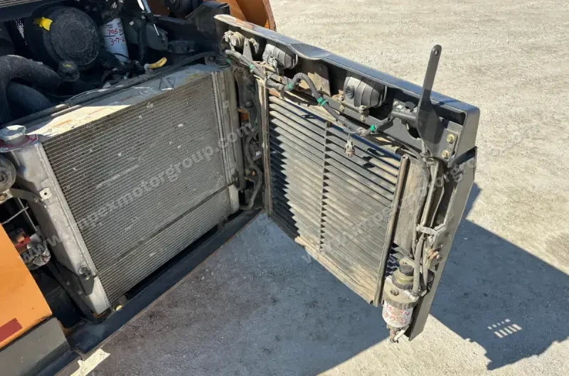 2019 Case TV370 photo 22