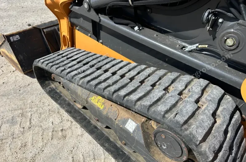 2019 Case TV370 photo 36