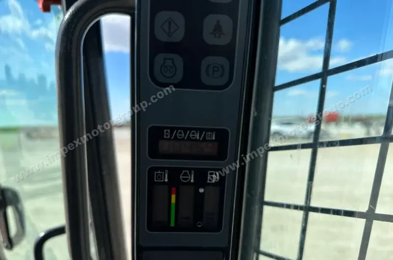 2019 Case TV370 photo 41