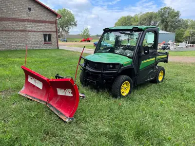 2019 John Deere Gator XUV835R UTV