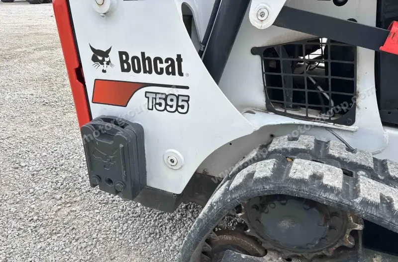 2016 Bobcat T595 Compact Track Loader photo 22