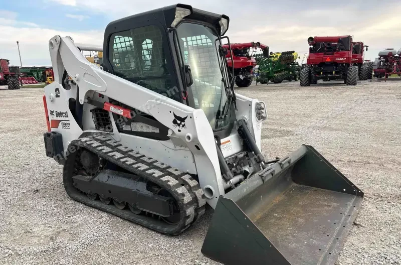2016 Bobcat T595 Compact Track Loader photo 5