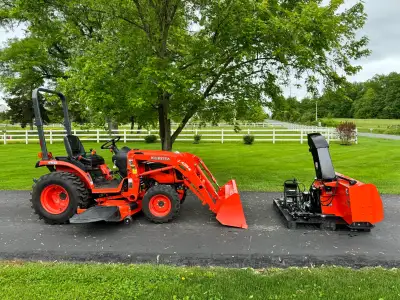 2014 Kubota B2920 Tractor Loader Snowblower