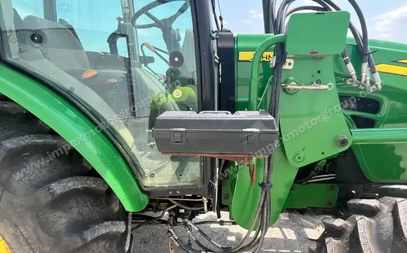 2011 John Deere 5093E MFWD photo 14