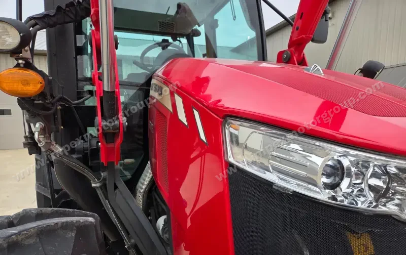 2022 Massey Ferguson 6713 MFWD Tractor W/FL3723 Loader photo 31