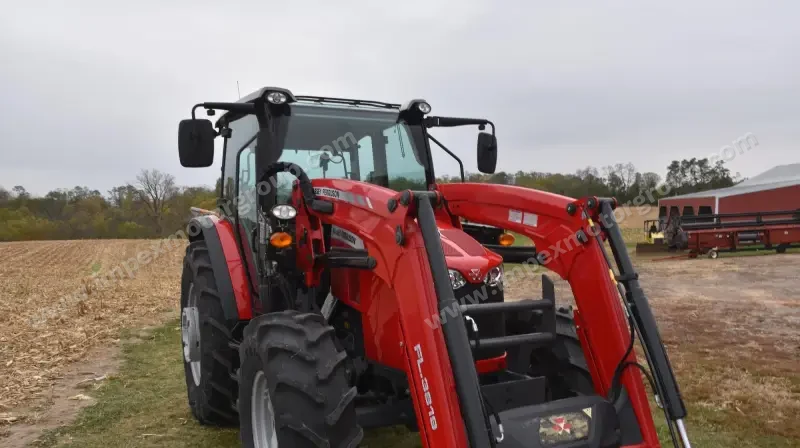 2022 Massey Ferguson 5711 Dyna-4 MFWD Tractor W/Loader | Agriculture photo 31