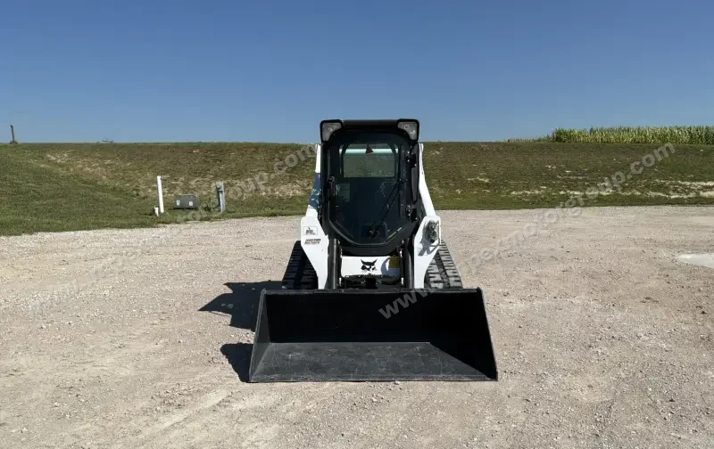 2023 Bobcat T595 Compact Track Loader photo 3