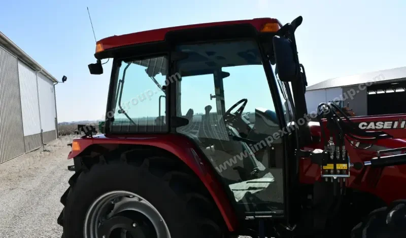 2009 Case IH Farmall 105U MFWD photo 30