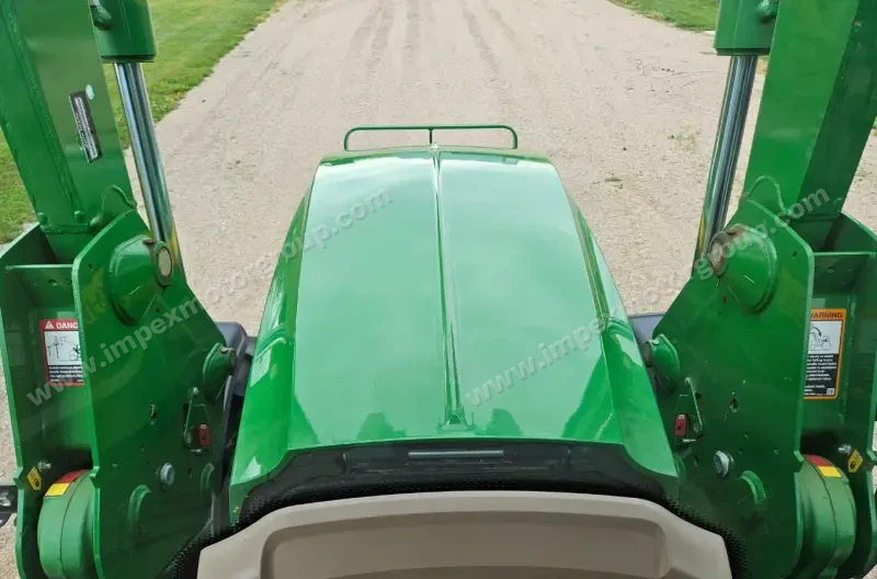 2017 John Deere 6130M MFWD photo 36