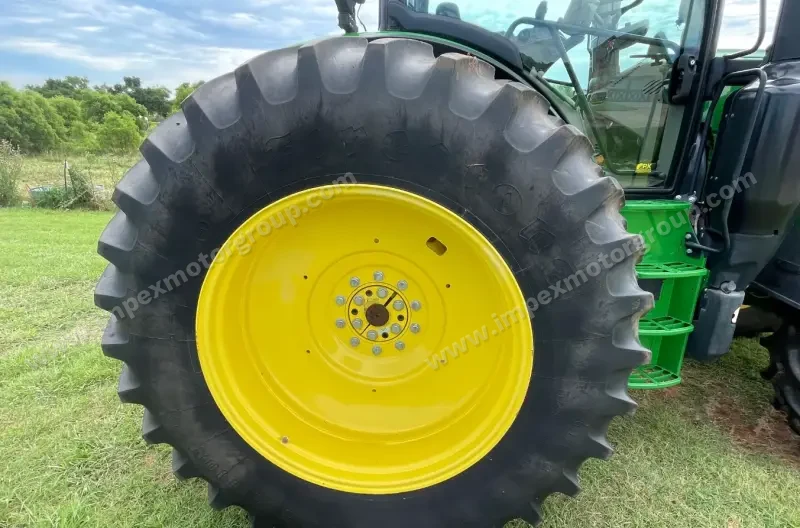 2015 John Deere 6155R MFWD photo 38