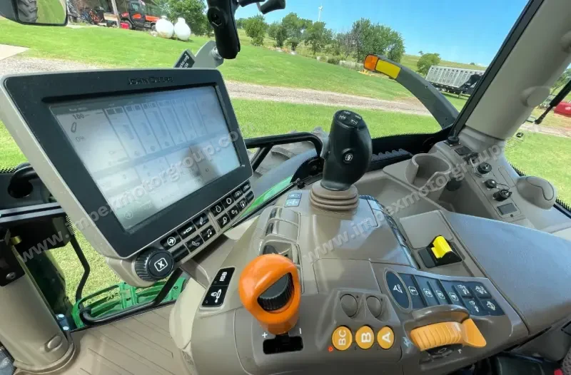 2015 John Deere 6155R MFWD photo 57