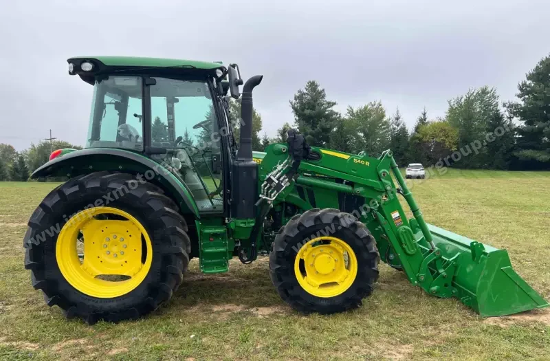 2020 John Deere 5125R MFWD photo 5