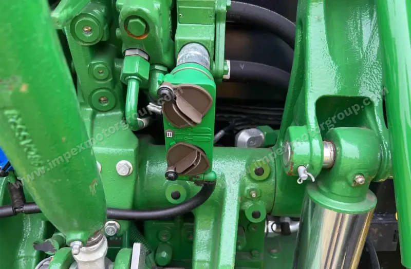 2020 John Deere 5125R MFWD photo 24