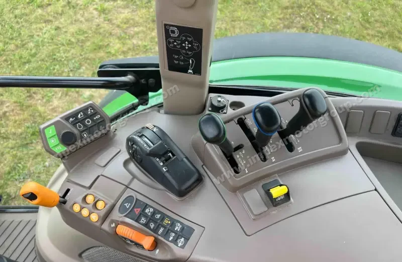 2020 John Deere 5125R MFWD photo 47