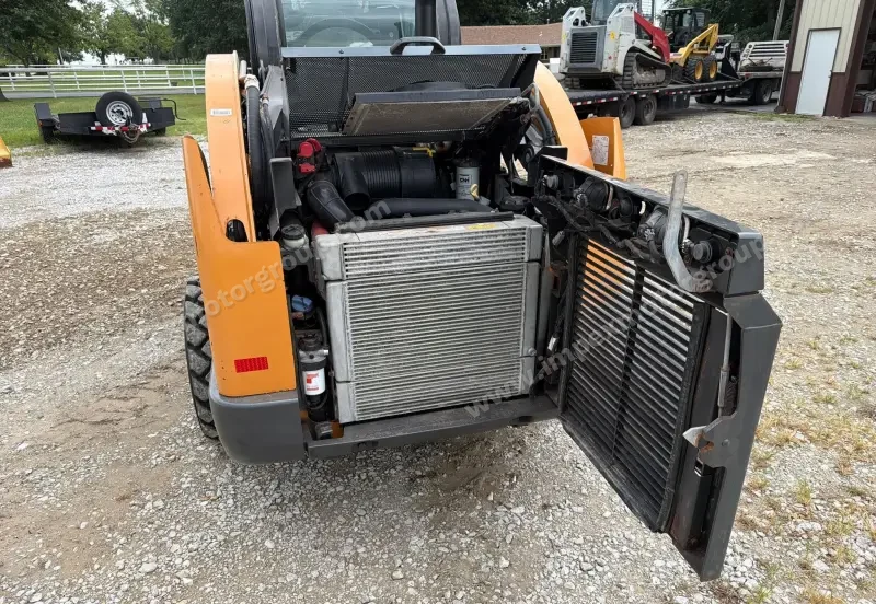 2022 Case SV340B photo 56