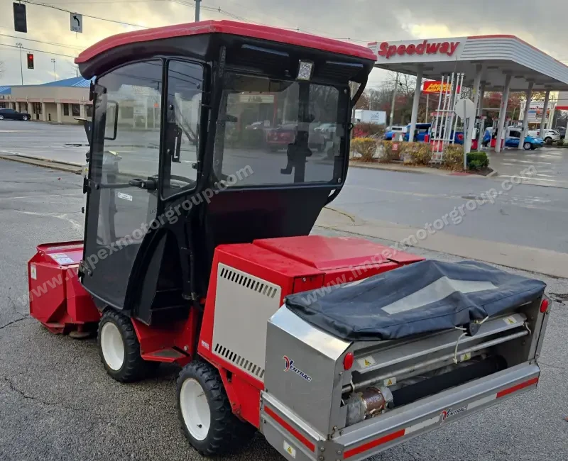 2015 Ventrac 3400Y photo 7